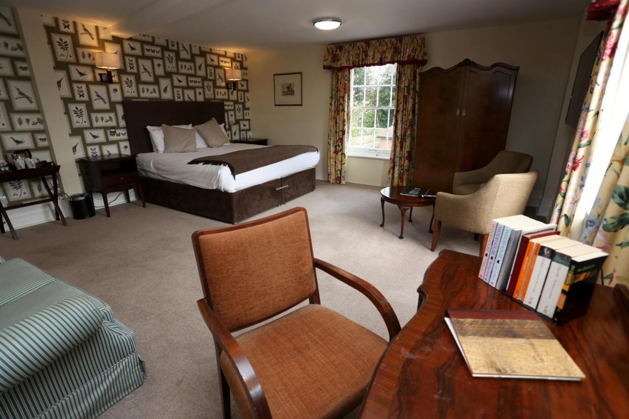 Norfolk Arms Hotel Arundel Exterior photo